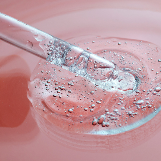 Niacinamida (Vitamina B₃): Mecanismos y Aplicación en Medicina Estética