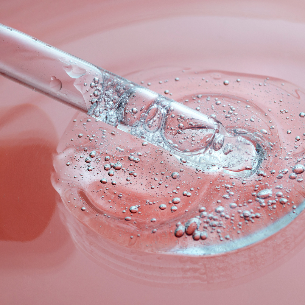 Niacinamida (Vitamina B₃): Mecanismos y Aplicación en Medicina Estética